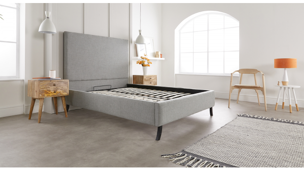 If you want a no-frills bed frame that will become a bedroom centerpiece to be proud of, Jules is the right choice. Inspired by Scandinavian design, our Jules bed frame comes with everything you need to bring style and comfort to your bedroom.